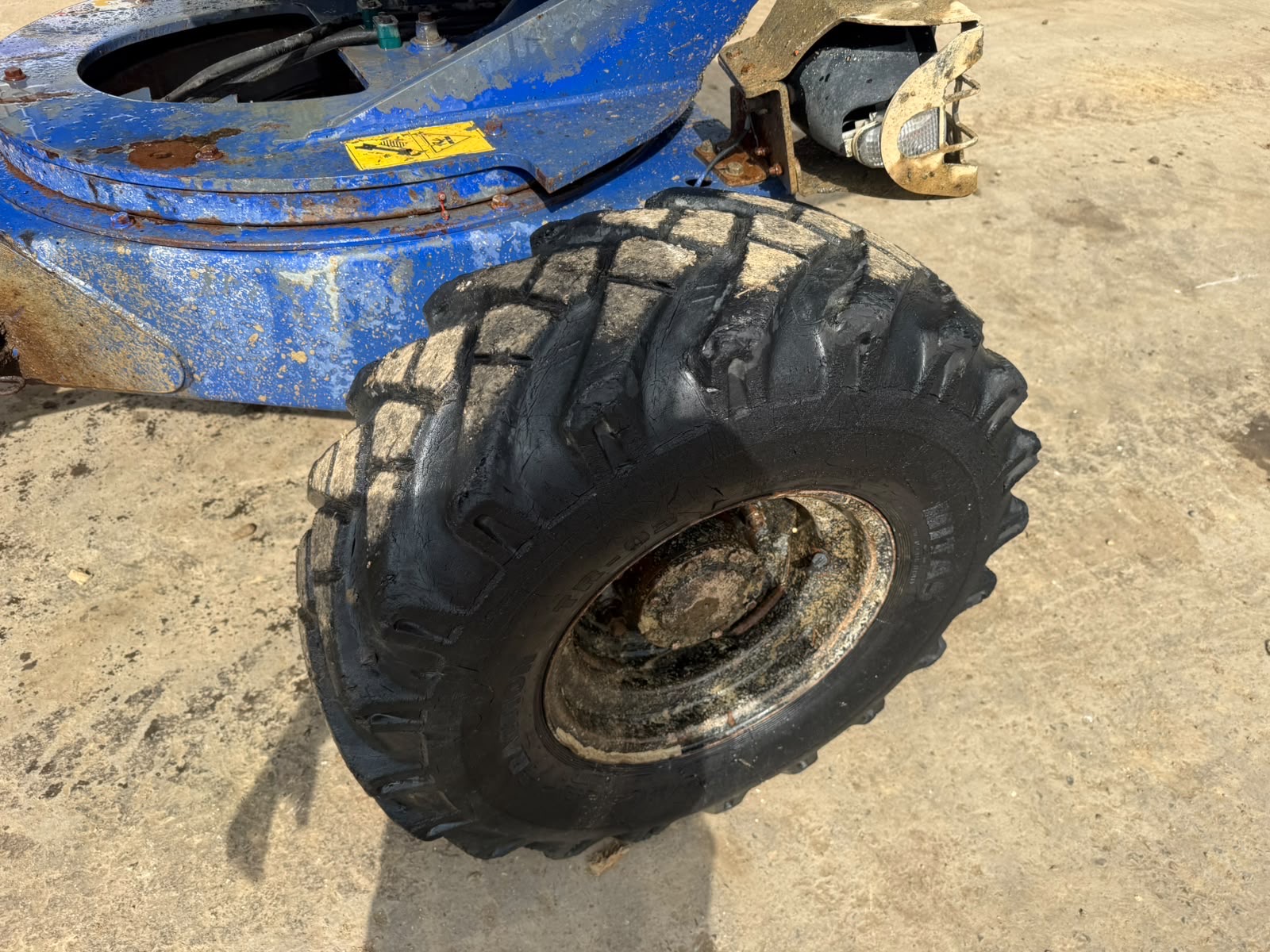 TEREX TA3 SH 3 TON SWIVEL SKIP DUMPER - Image 15