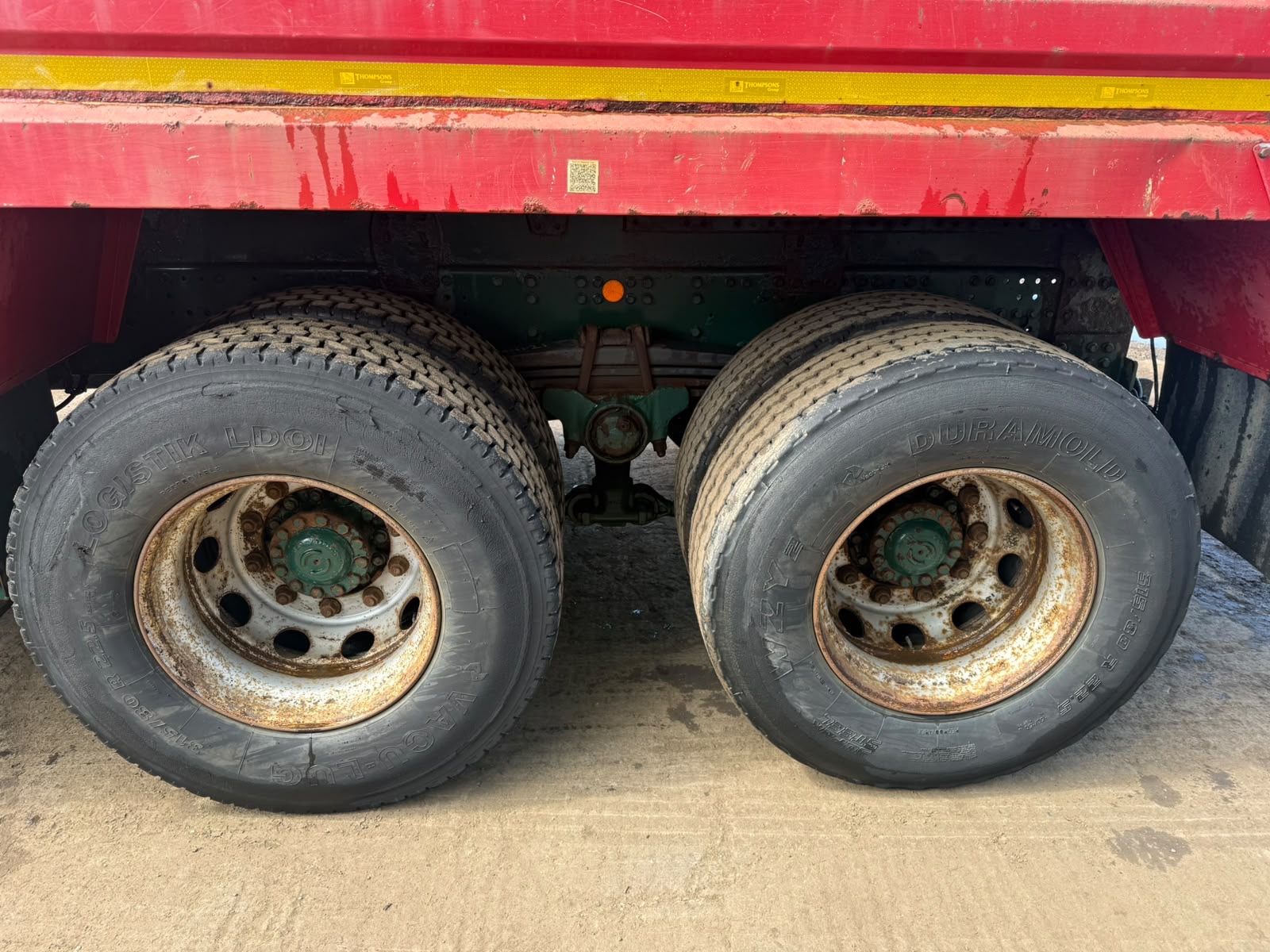 IVECO 340 8 WHEEL TIPPER GRAB LORRY - Image 14