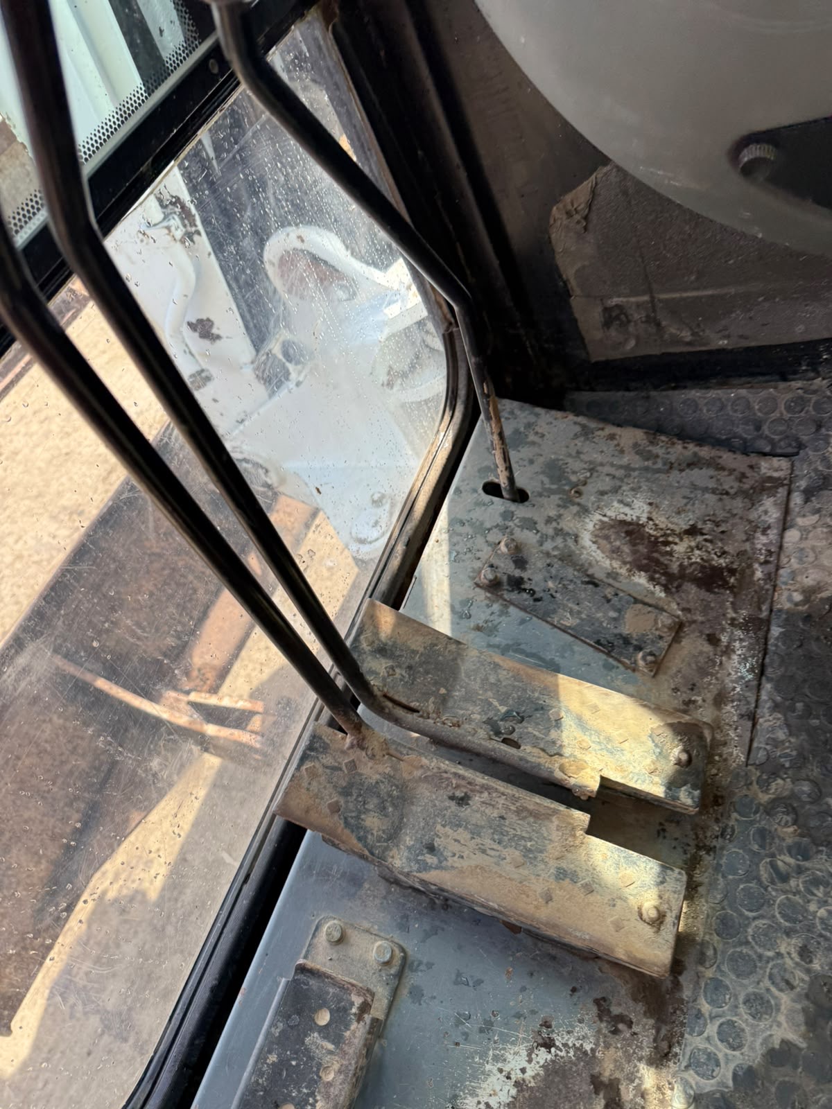 BOBCAT 442 7.5 TON EXCAVATOR - Image 12