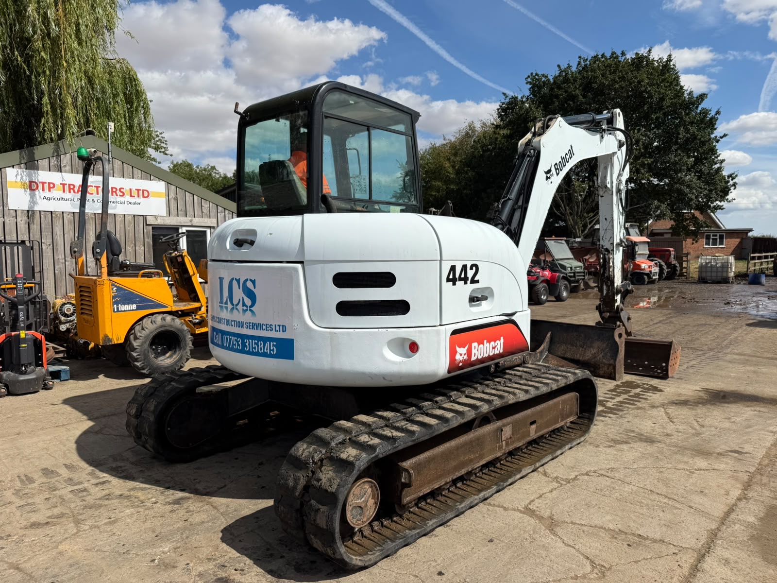 BOBCAT 442 7.5 TON EXCAVATOR - Image 4