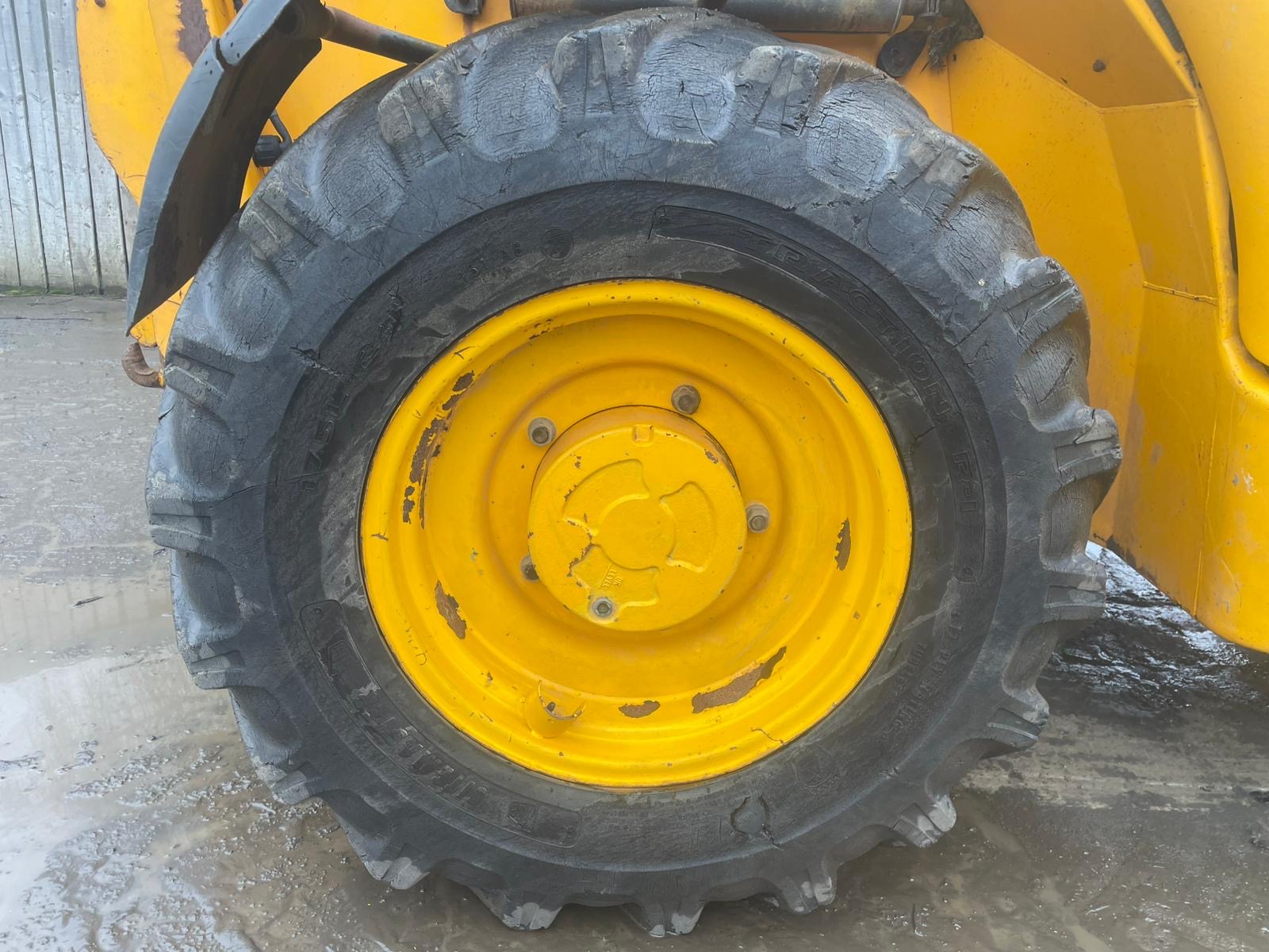 JCB 530.70 AGRI FARM TELEHANDLER - Image 11