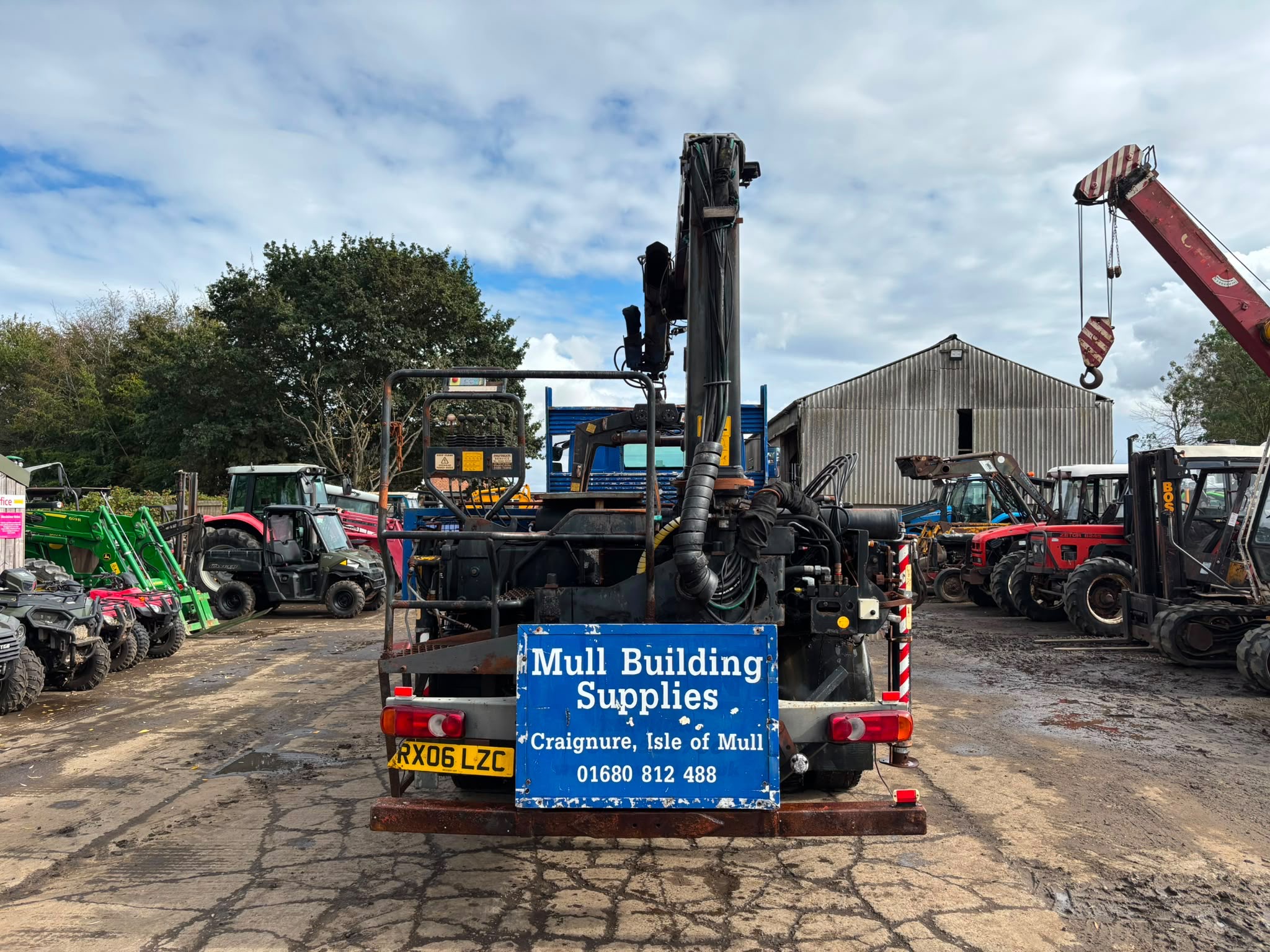 DAF LF 55.220 BRICK GRAB CRANE LORRY - Image 8