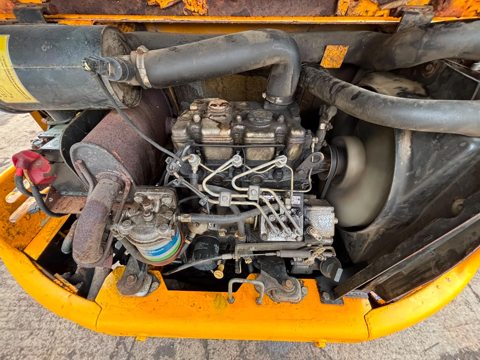 JCB 804 MINI DIGGER EXCAVATOR YEAR 2004 - Image 15