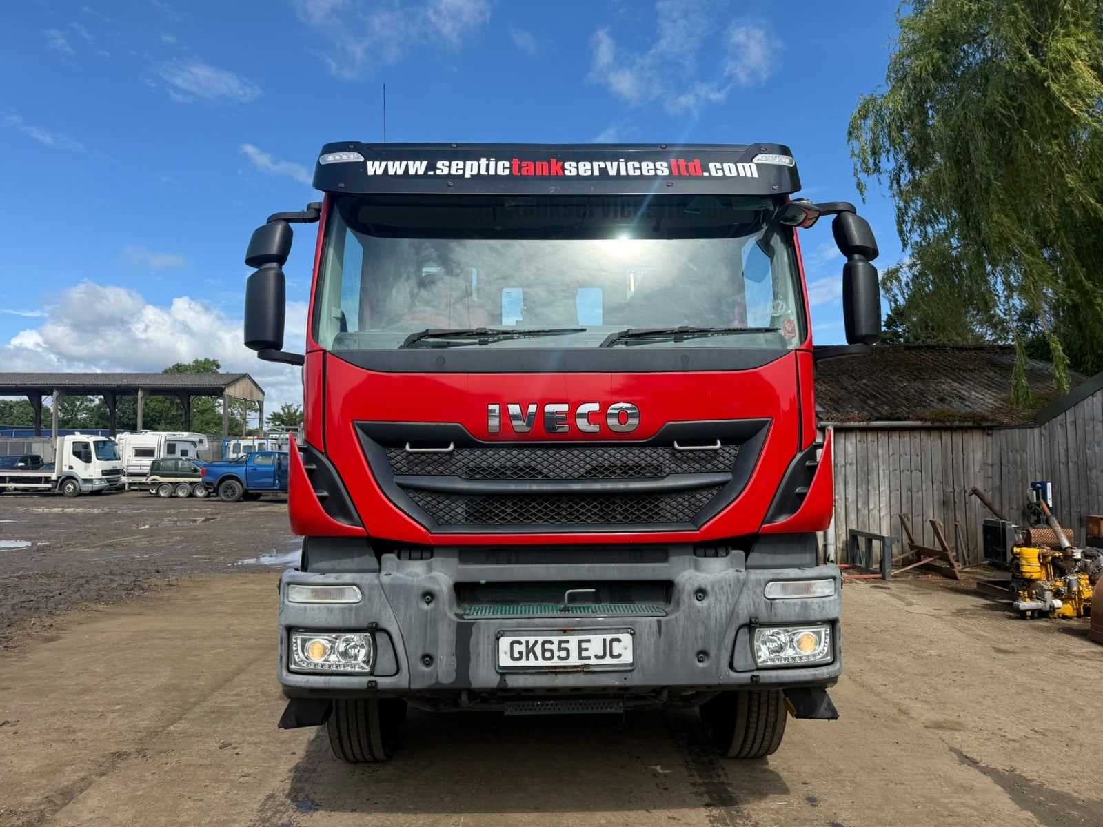 IVECO 340 8 WHEEL TIPPER GRAB LORRY - Image 5