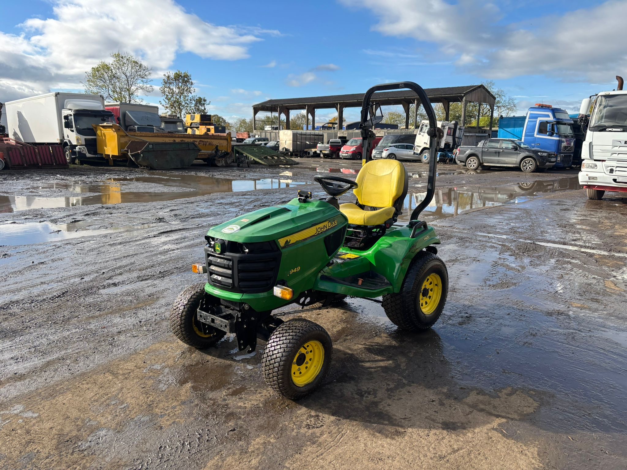 JOHN DEERE X949 4WD COMPACT TRACTOR - Image 7