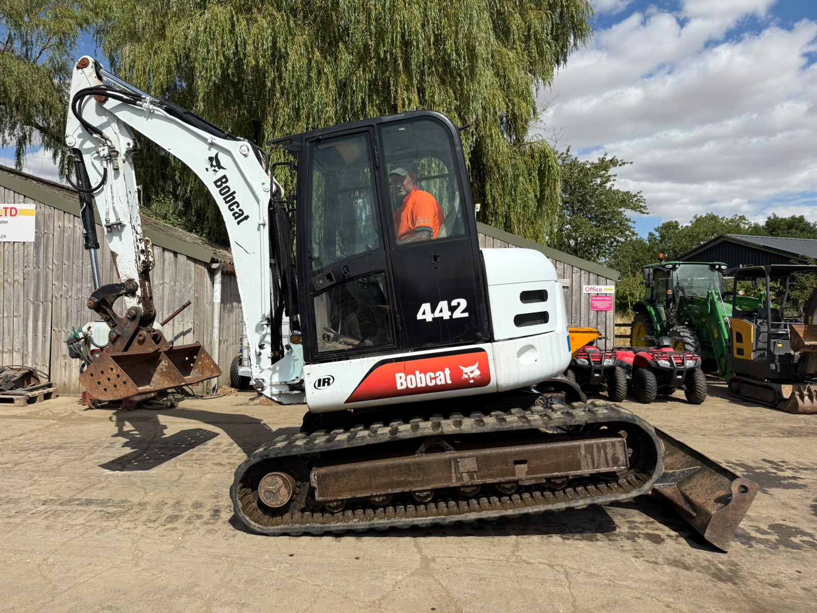 BOBCAT 442 7.5 TON EXCAVATOR - Image 5
