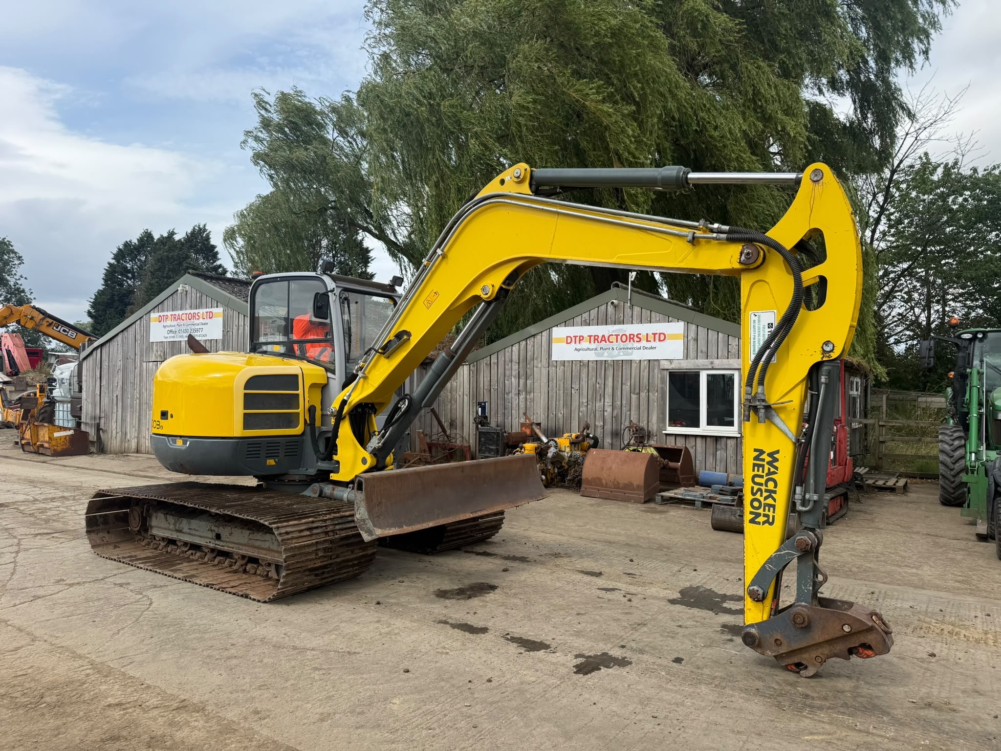 WACKER NEUSON 8003 8 TON EXCAVATOR