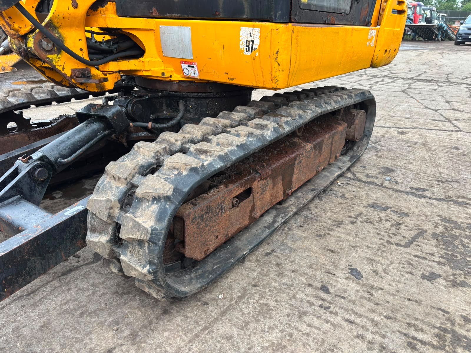 JCB 804 MINI DIGGER EXCAVATOR YEAR 2004 - Image 11
