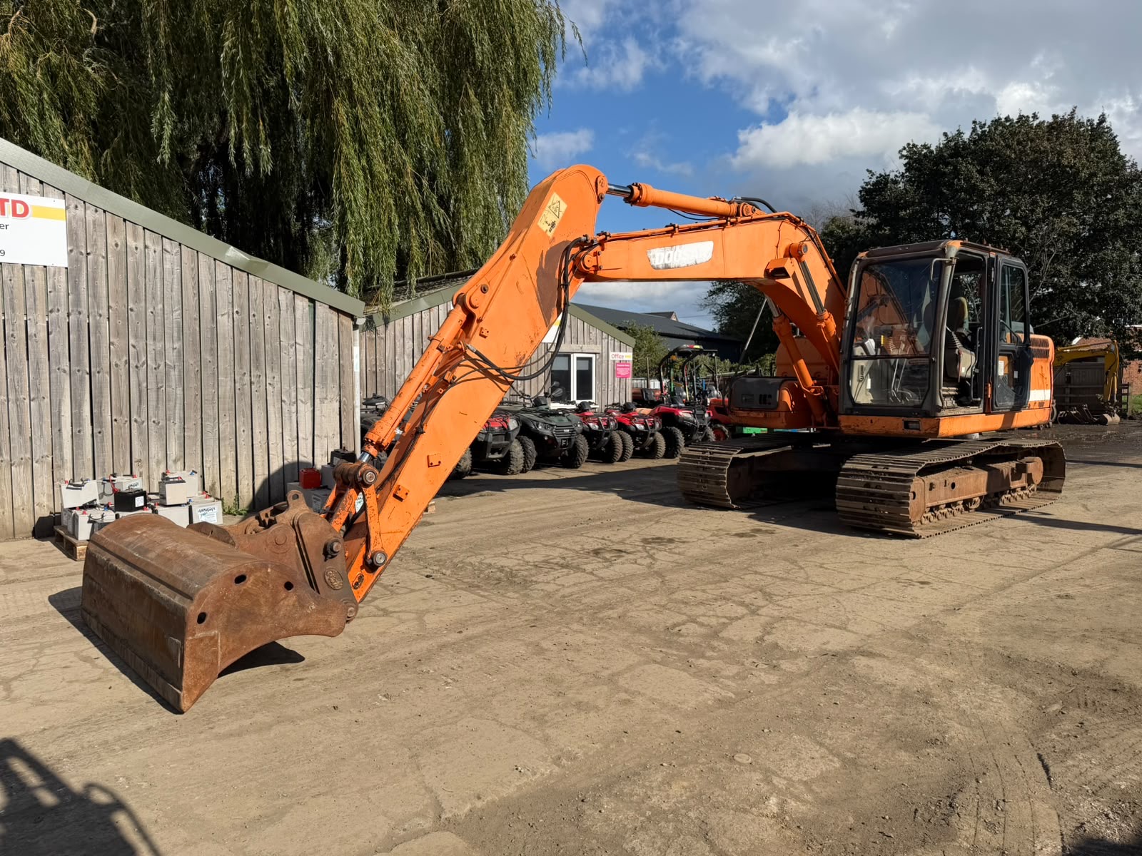 DOOSAN DX140LC 14 TON EXCAVATOR - Image 5