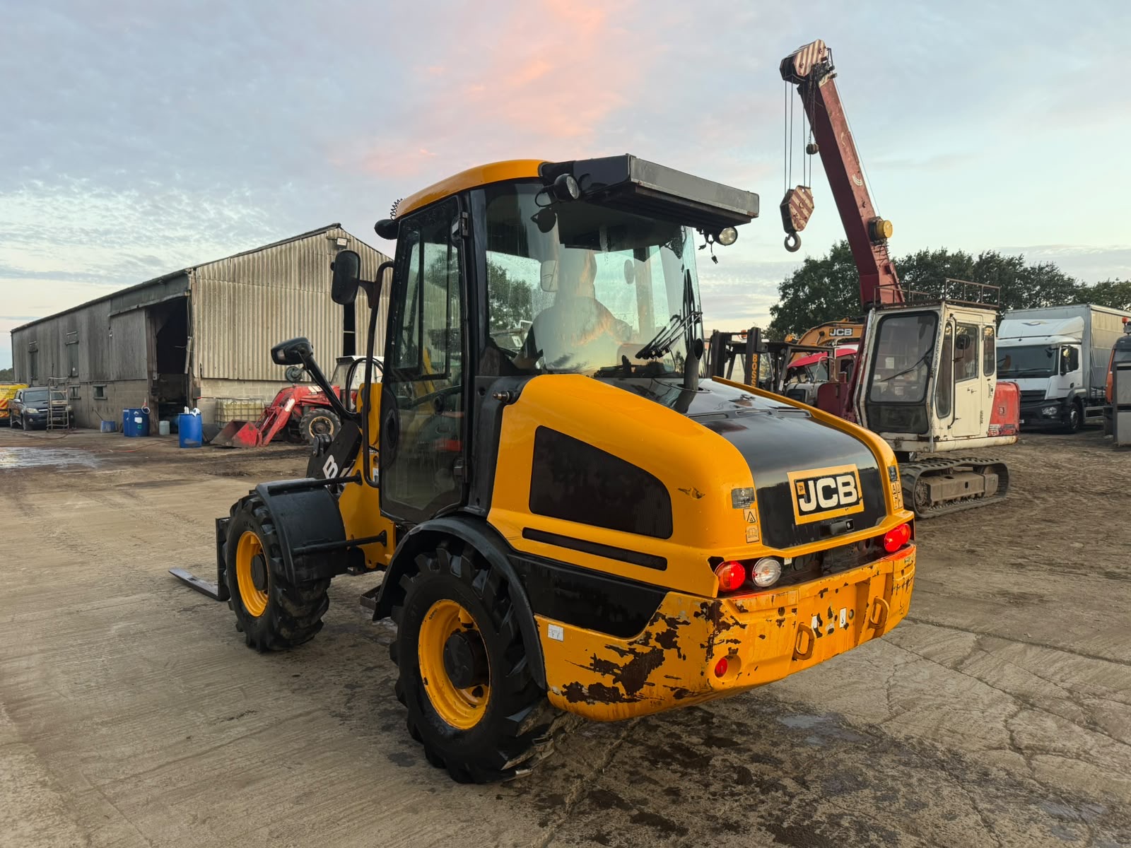 JCB 407 MINI WHEELED LOADER - Image 6