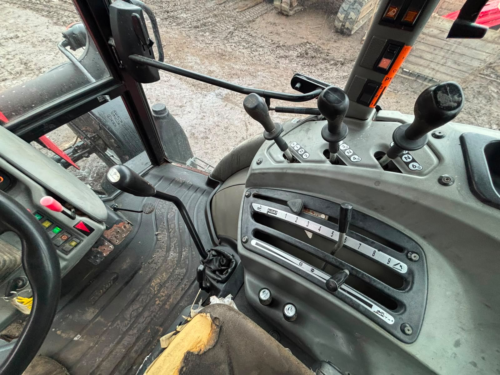 ZETOR PROXIMA POWER 120 YEAR 2016 4x4 TRACTOR - Image 19