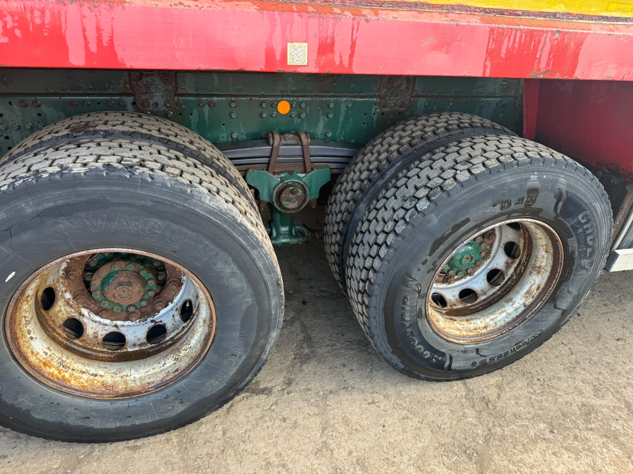 IVECO 340 8 WHEEL TIPPER GRAB LORRY - Image 11