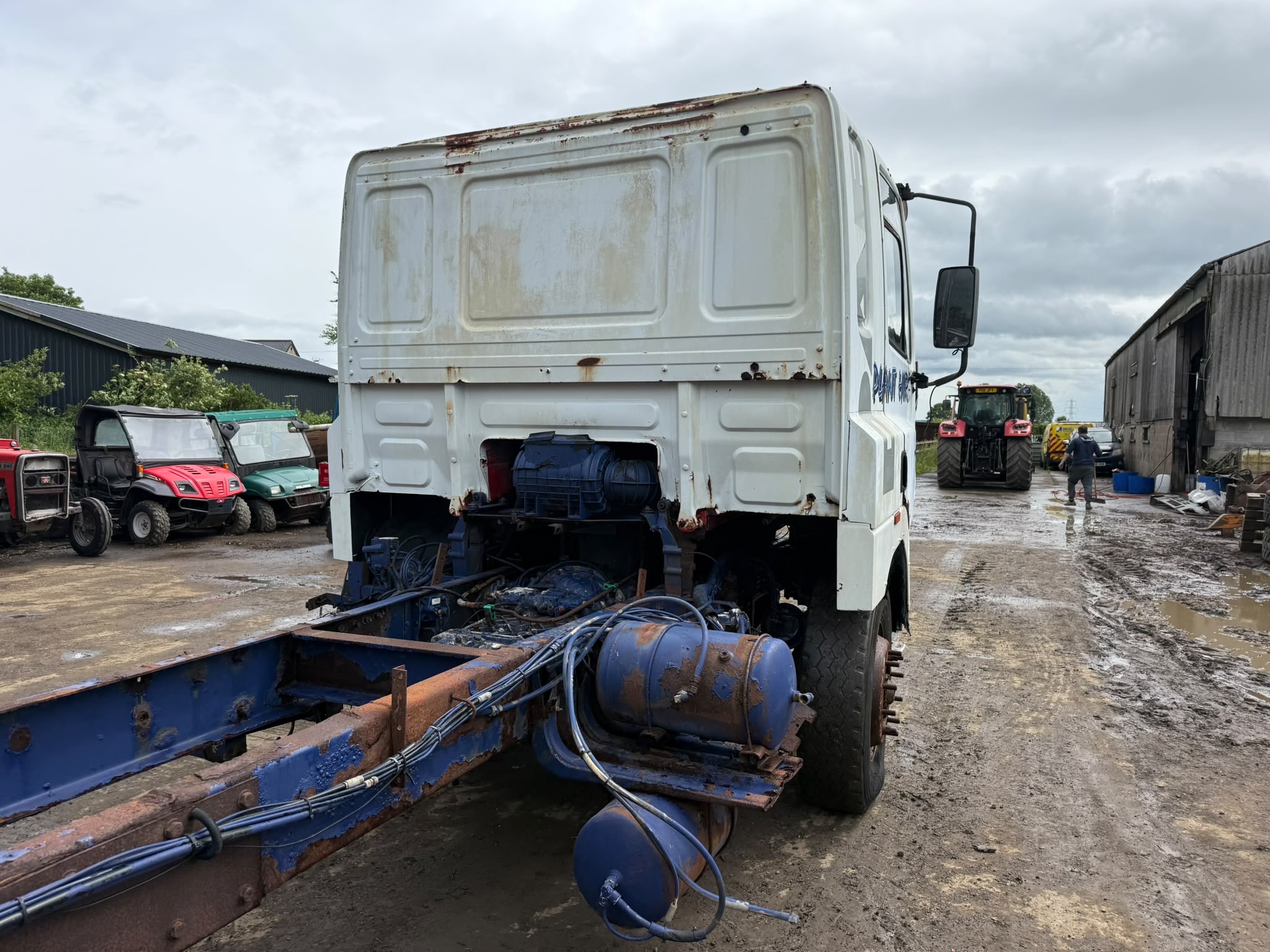DAF CF 85.360 CAB & CHASSIS LORRY - Image 4