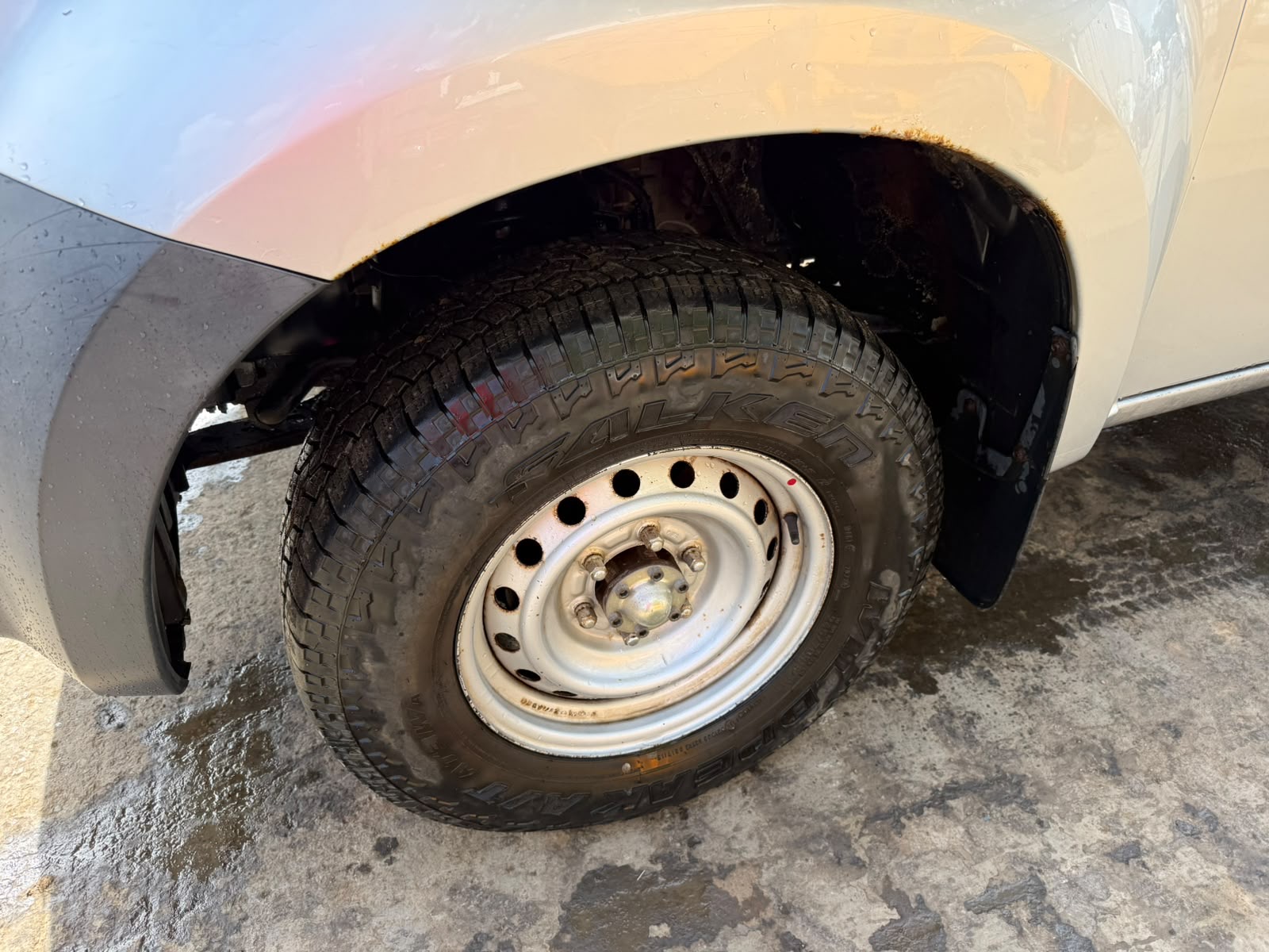ISUZU D MAX 4x4 PICKUP - Image 10