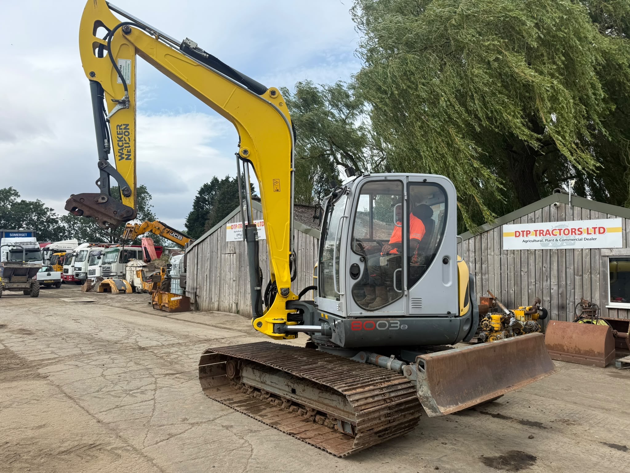 WACKER NEUSON 8003 8 TON EXCAVATOR - Image 4
