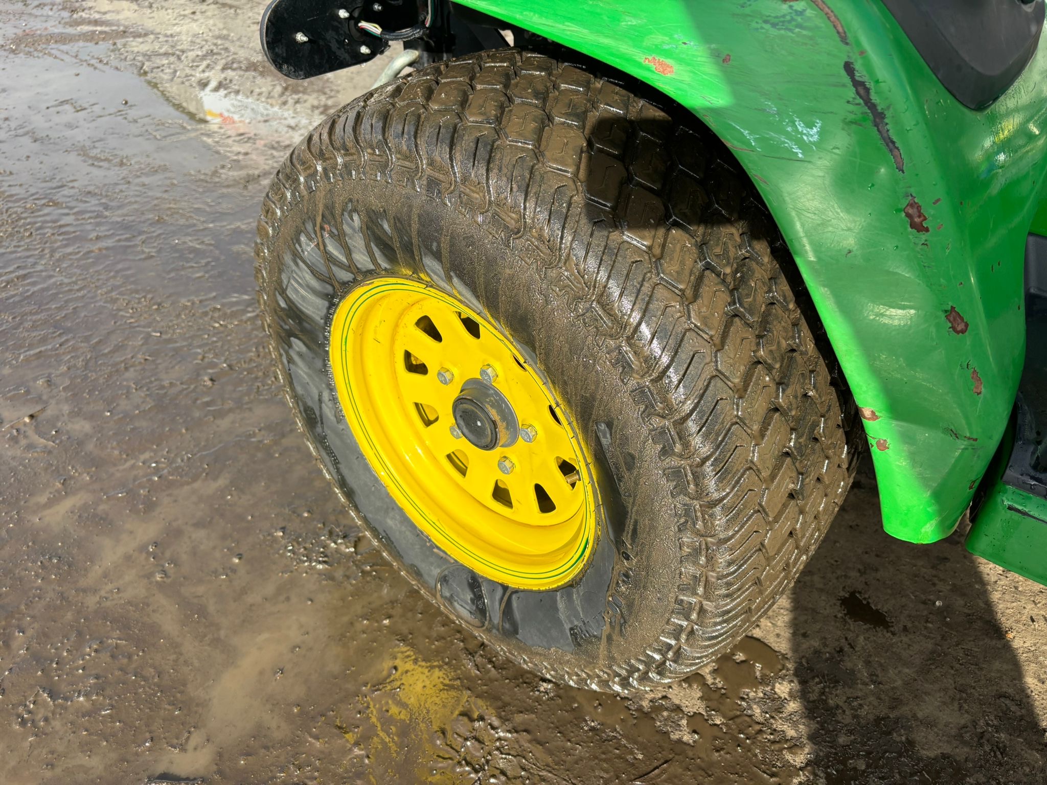 JOHN DEERE X949 4WD COMPACT TRACTOR - Image 12