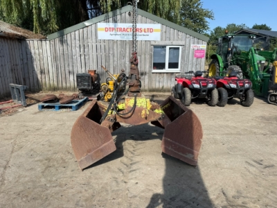 CLAMSHELL GRAB BUCKET