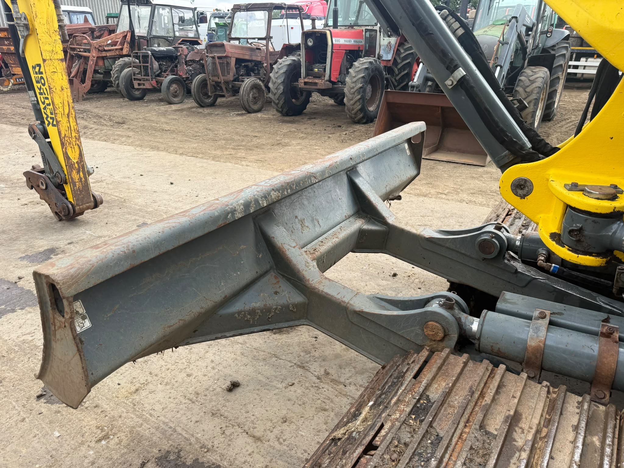 WACKER NEUSON 8003 8 TON EXCAVATOR - Image 11