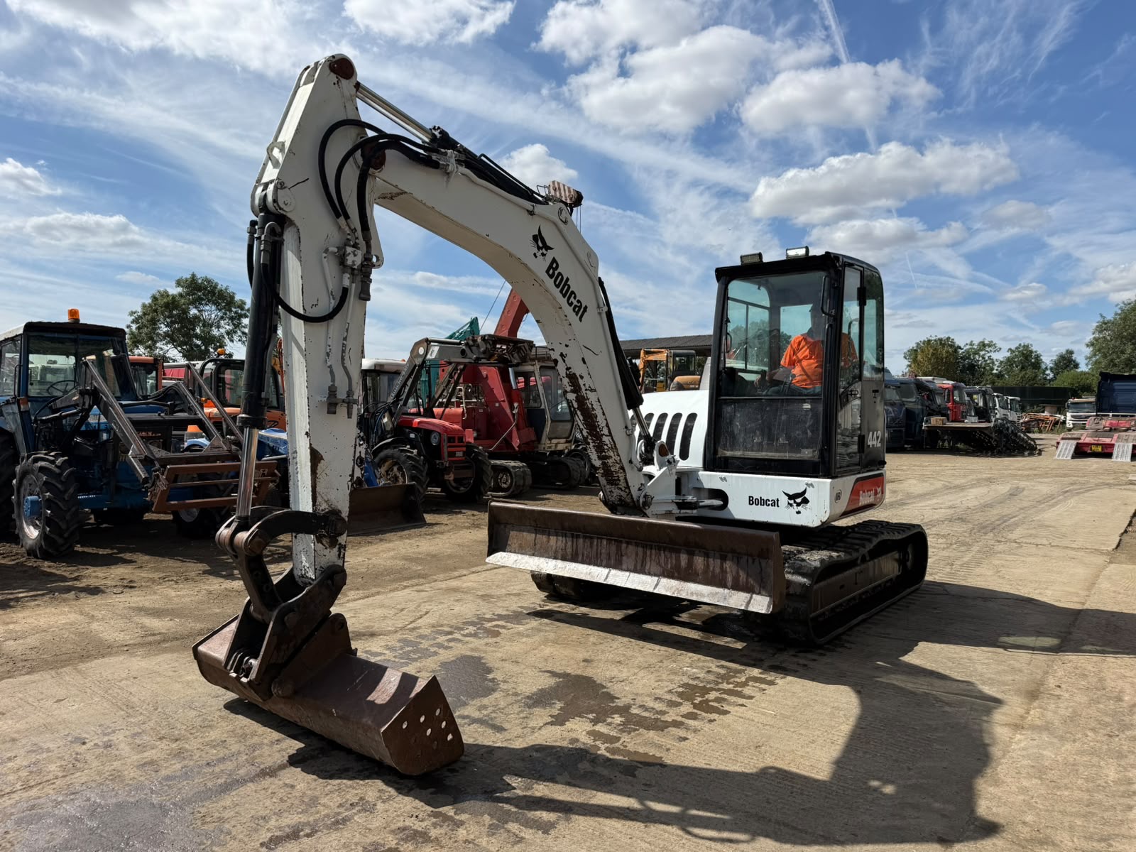 BOBCAT 442 7.5 TON EXCAVATOR - Image 10