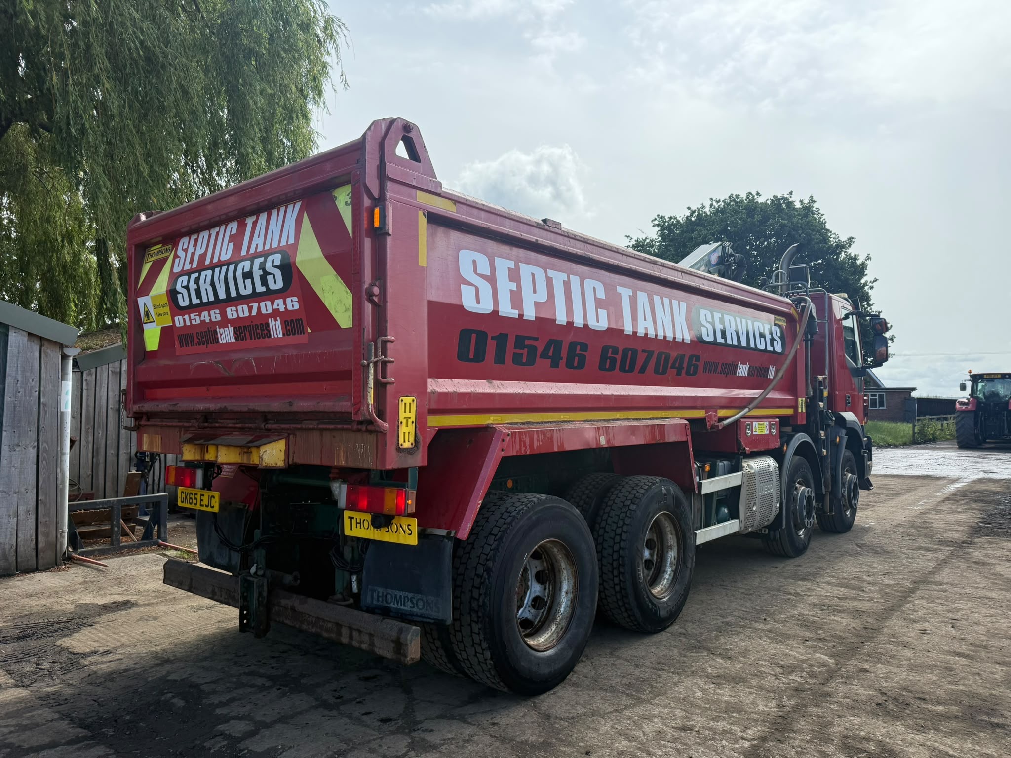 IVECO 340 8 WHEEL TIPPER GRAB LORRY - Image 12