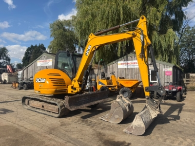 JCB 8085 8 TON EXCAVATOR