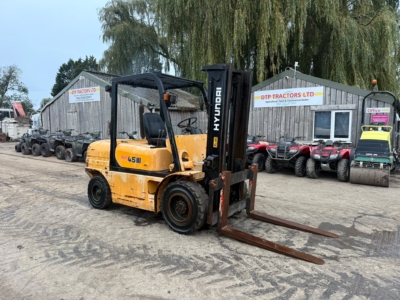 HYUNDAI HDF 45 4.5 TON DIESEL FORKLIFT