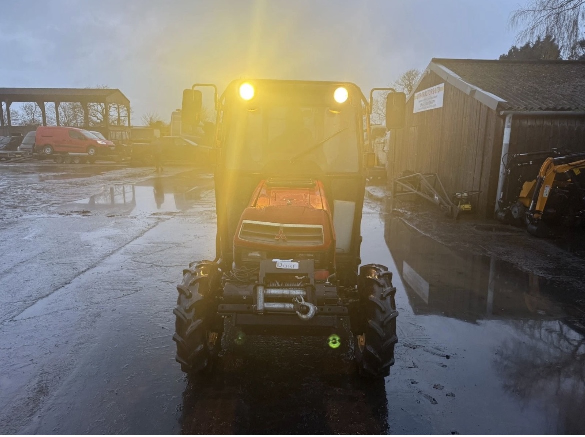 MITSUBISHI MT306 4WD COMPACT TRACTOR - Image 15