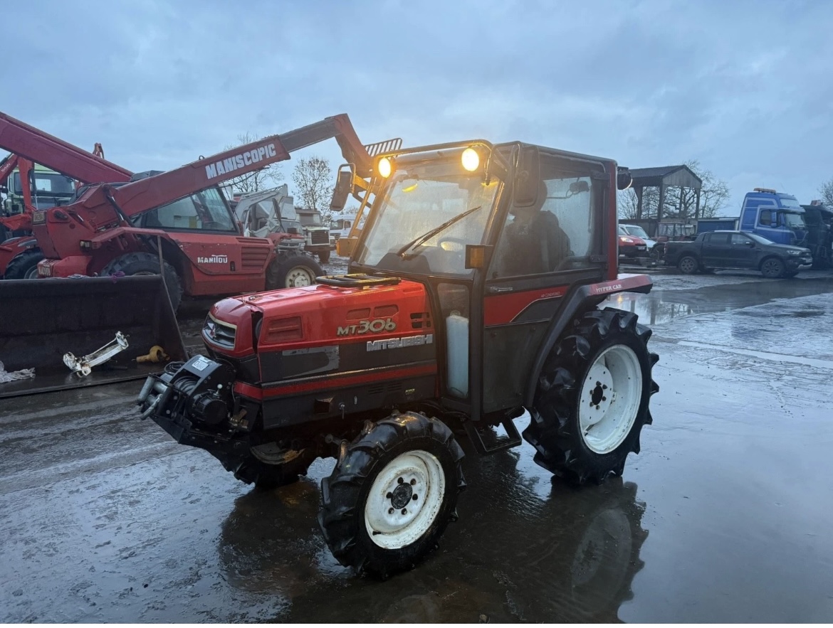 MITSUBISHI MT306 4WD COMPACT TRACTOR - Image 14