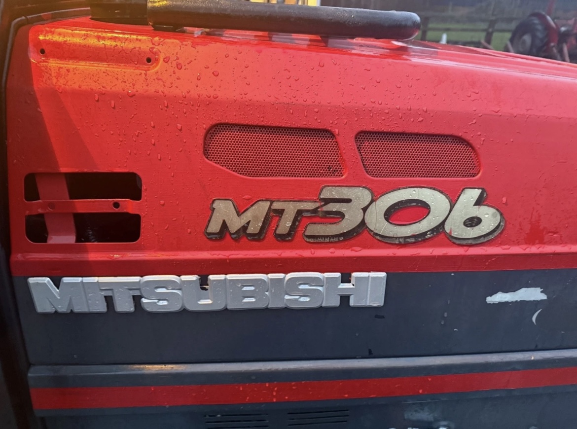 MITSUBISHI MT306 4WD COMPACT TRACTOR - Image 13
