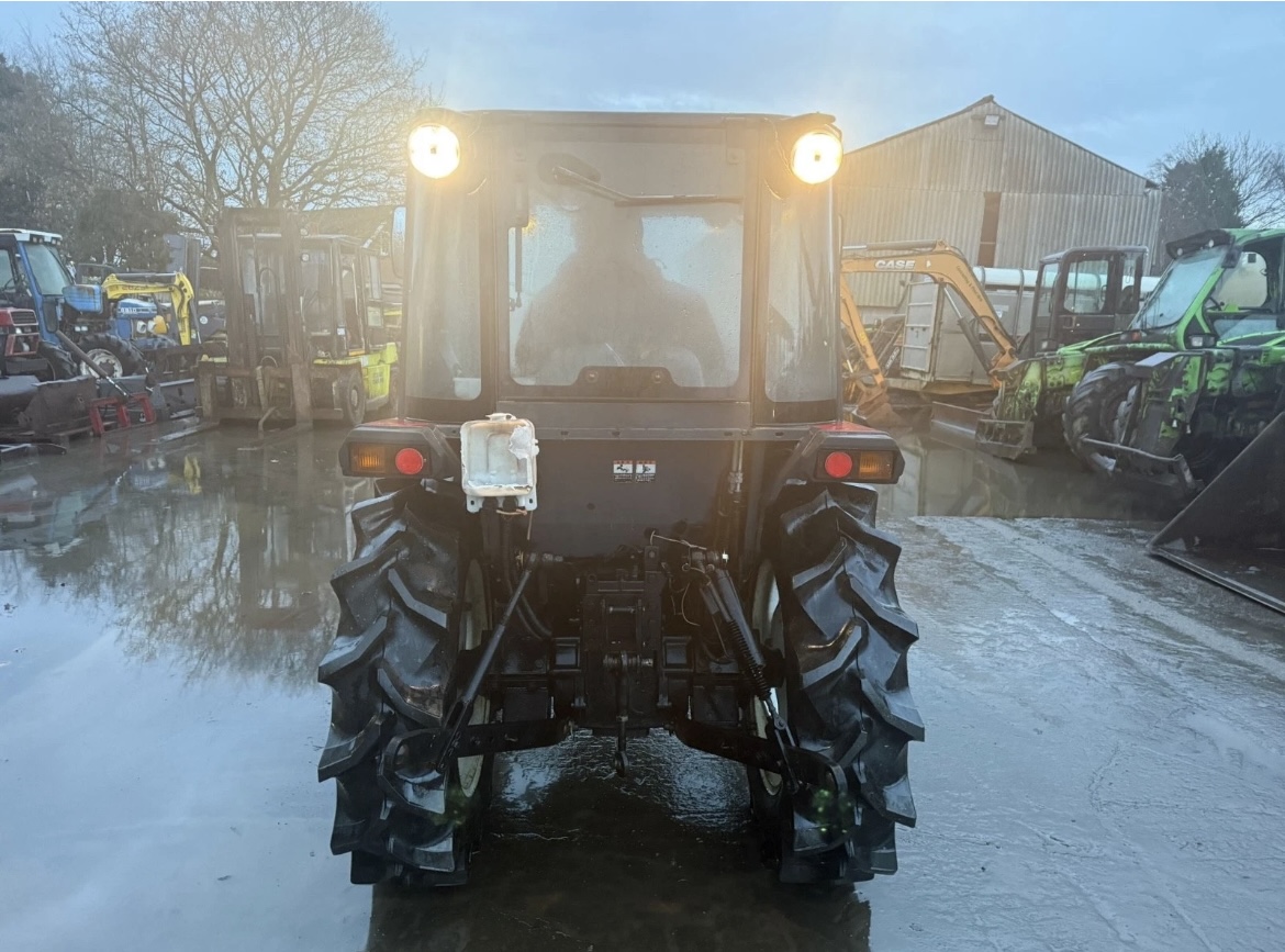 MITSUBISHI MT306 4WD COMPACT TRACTOR - Image 8