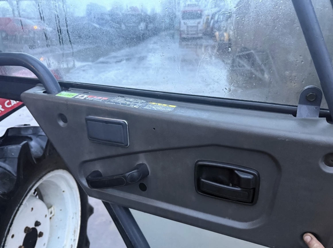 MITSUBISHI MT306 4WD COMPACT TRACTOR - Image 7