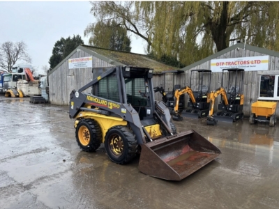 NEW HOLLAND LS160 SKIDSTEER