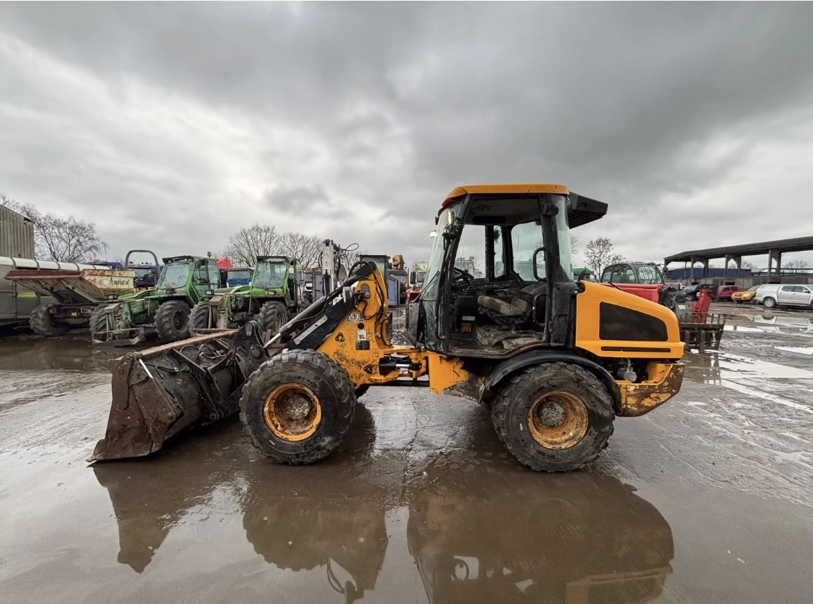 JCB 407 WHEELED LOADER - Image 3