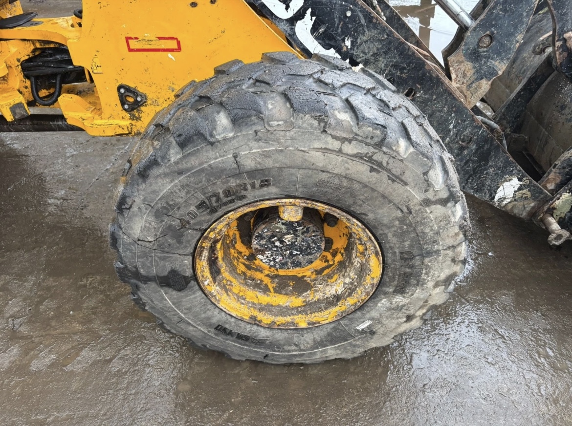 JCB 407 WHEELED LOADER - Image 14