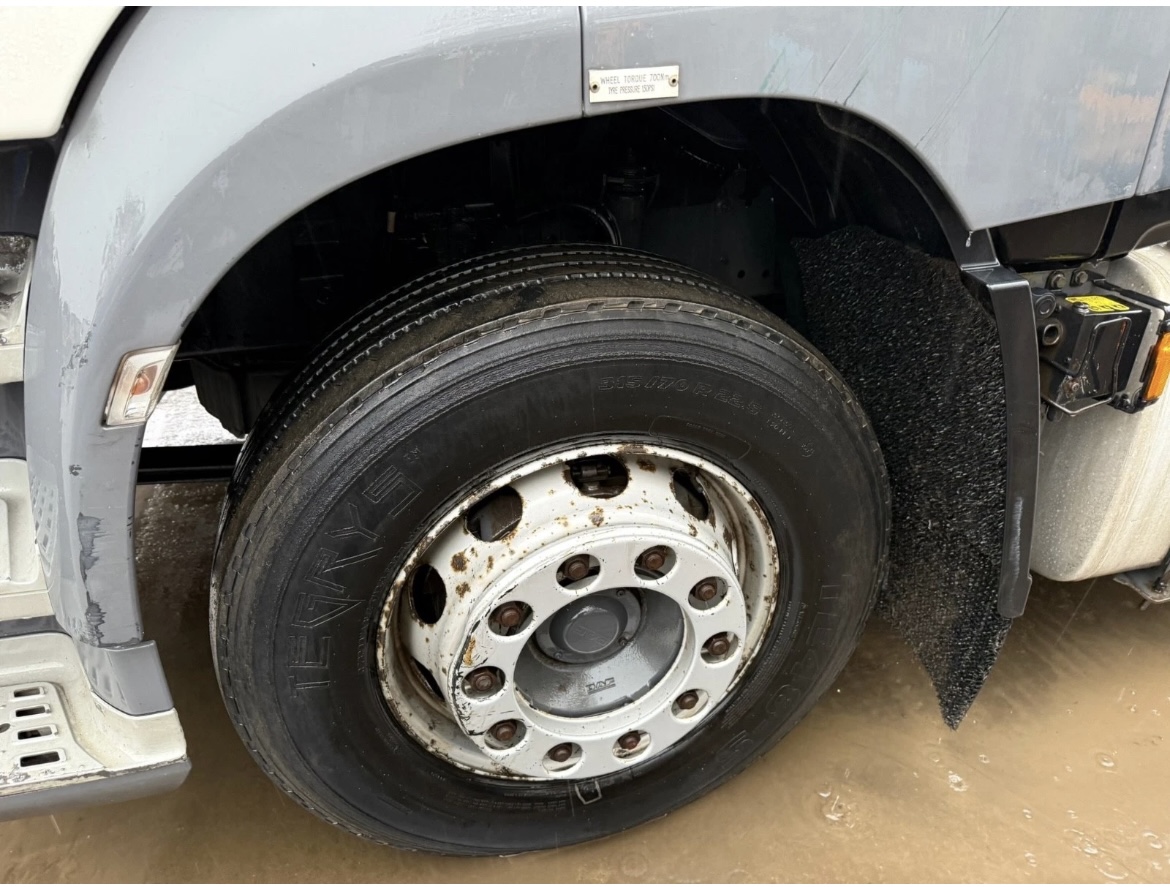 DAF CF 460 TRACTOR UNIT - Image 24