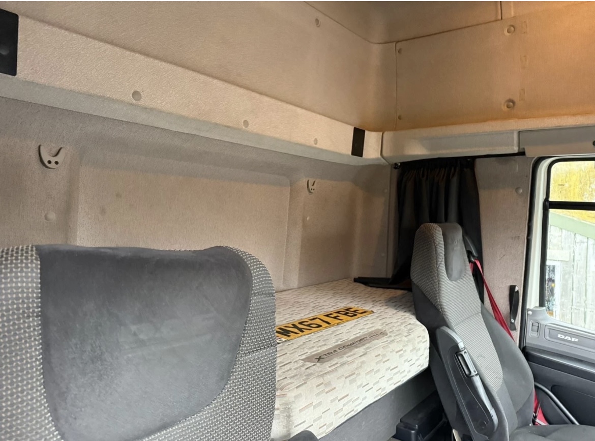 DAF CF 460 TRACTOR UNIT - Image 13