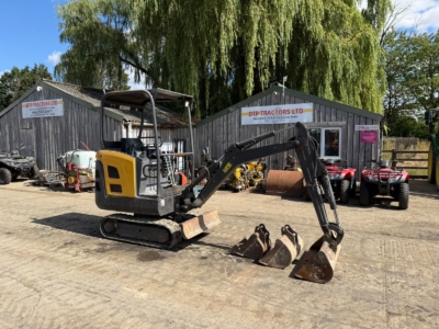 VOLVO EC15D MINI DIGGER EXCAVATOR