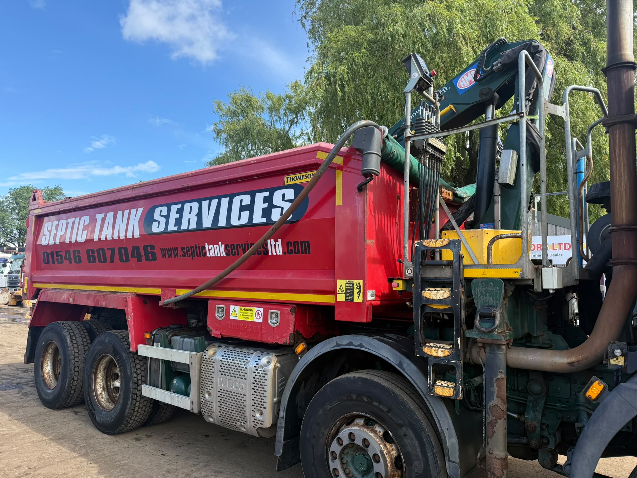 IVECO 340 8 WHEEL TIPPER GRAB LORRY - Image 16