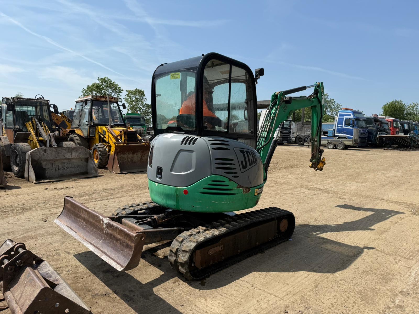 JCB 8030 3 TON MINI DIGGER EXCAVATOR - Image 24