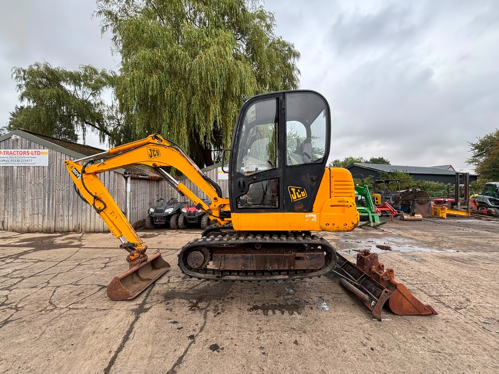 JCB 804 MINI DIGGER EXCAVATOR YEAR 2004 - Image 6