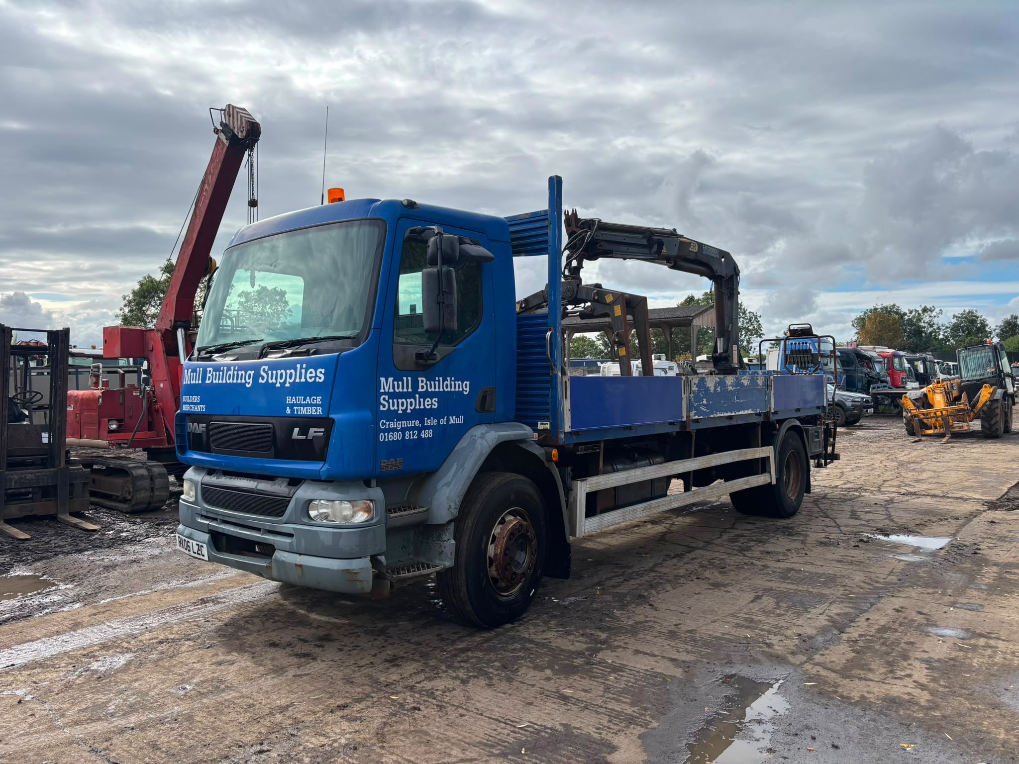 DAF LF 55.220 BRICK GRAB CRANE LORRY - Image 5