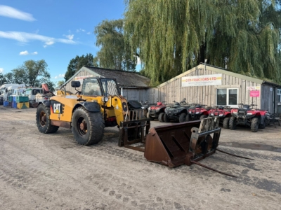 CATERPILLAR TH407 FARM TELEHANDLER
