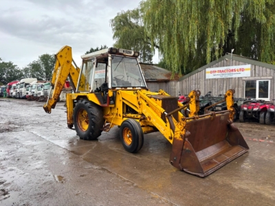 JCB 3CX 2WD BACKHOE DIGGER