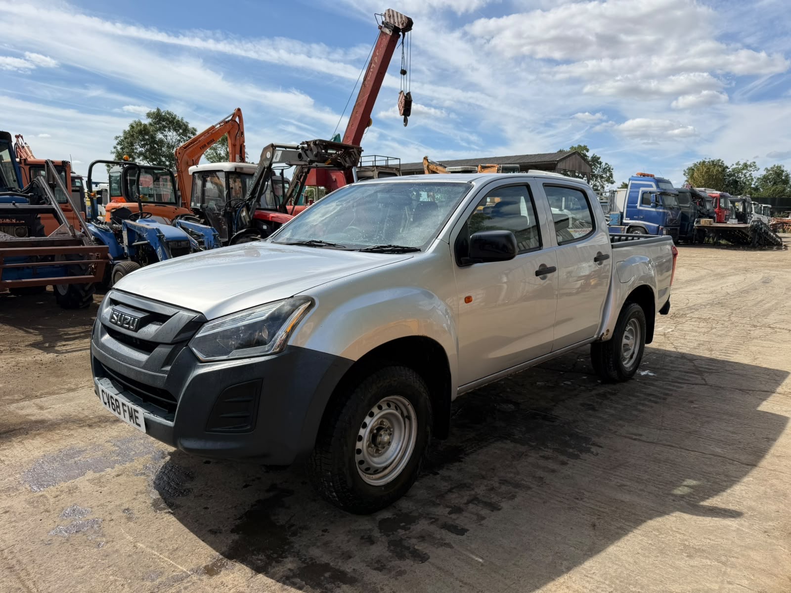 ISUZU D MAX 4x4 PICKUP - Image 4
