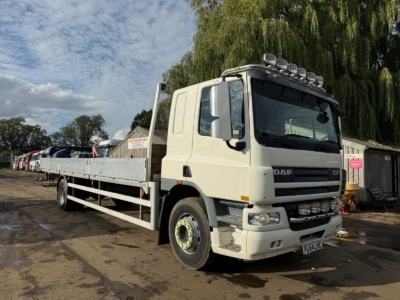 DAF CF 65 18 TONNE FLATBED LORRY