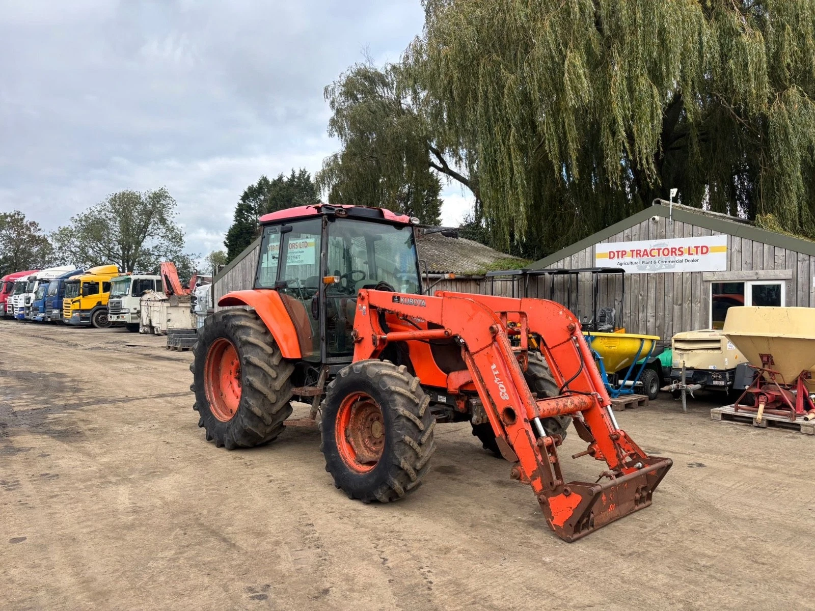 KUBOTA ZM108S DUAL SPEED 4WD LOADER TRACTOR