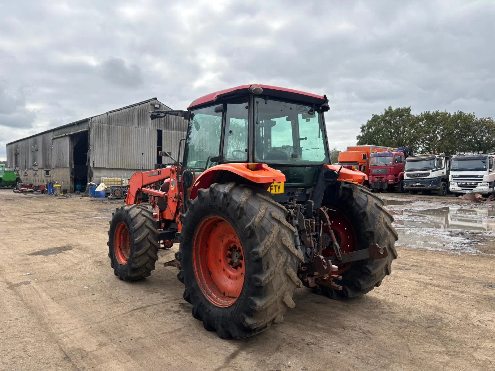 KUBOTA ZM108S DUAL SPEED 4WD LOADER TRACTOR - Image 4