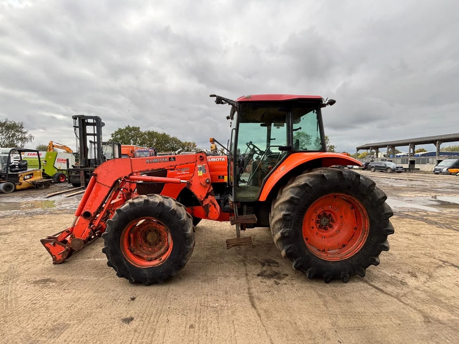 KUBOTA ZM108S DUAL SPEED 4WD LOADER TRACTOR - Image 8