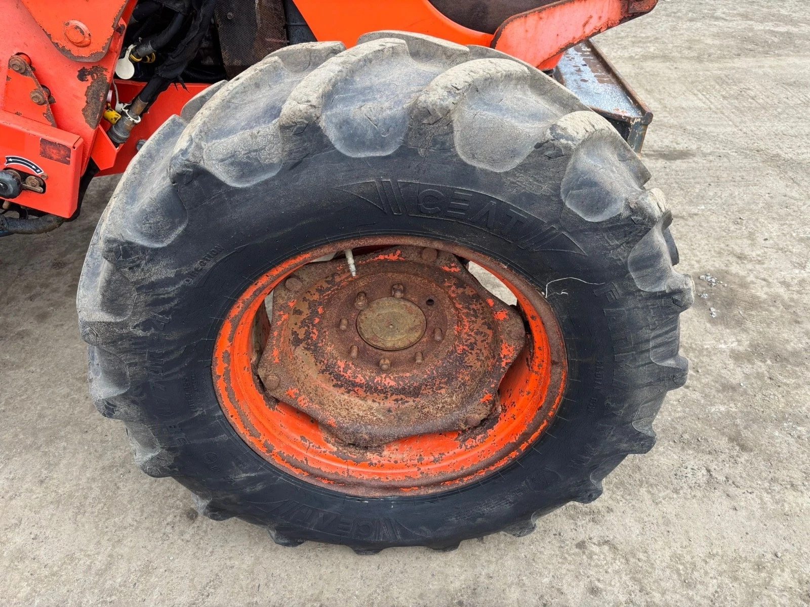 KUBOTA ZM108S DUAL SPEED 4WD LOADER TRACTOR - Image 14